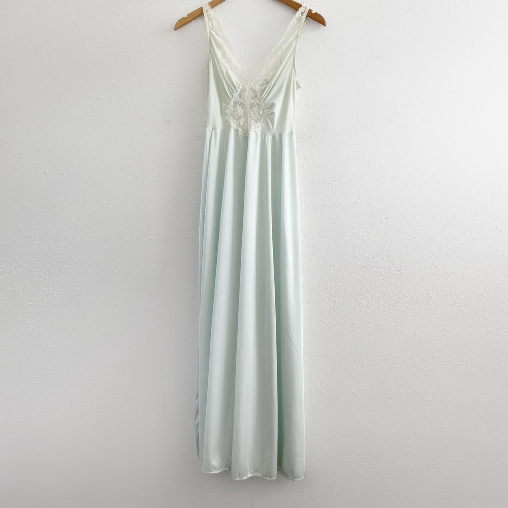 OLGA Vintage Slip Dress Nightgown Size Medium